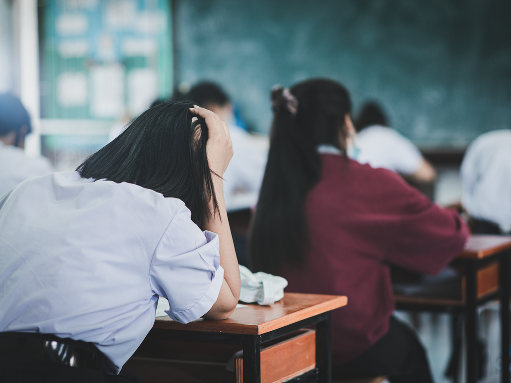 Dropping a Year for IIT JEE/NEET: Is It the Right Choice?