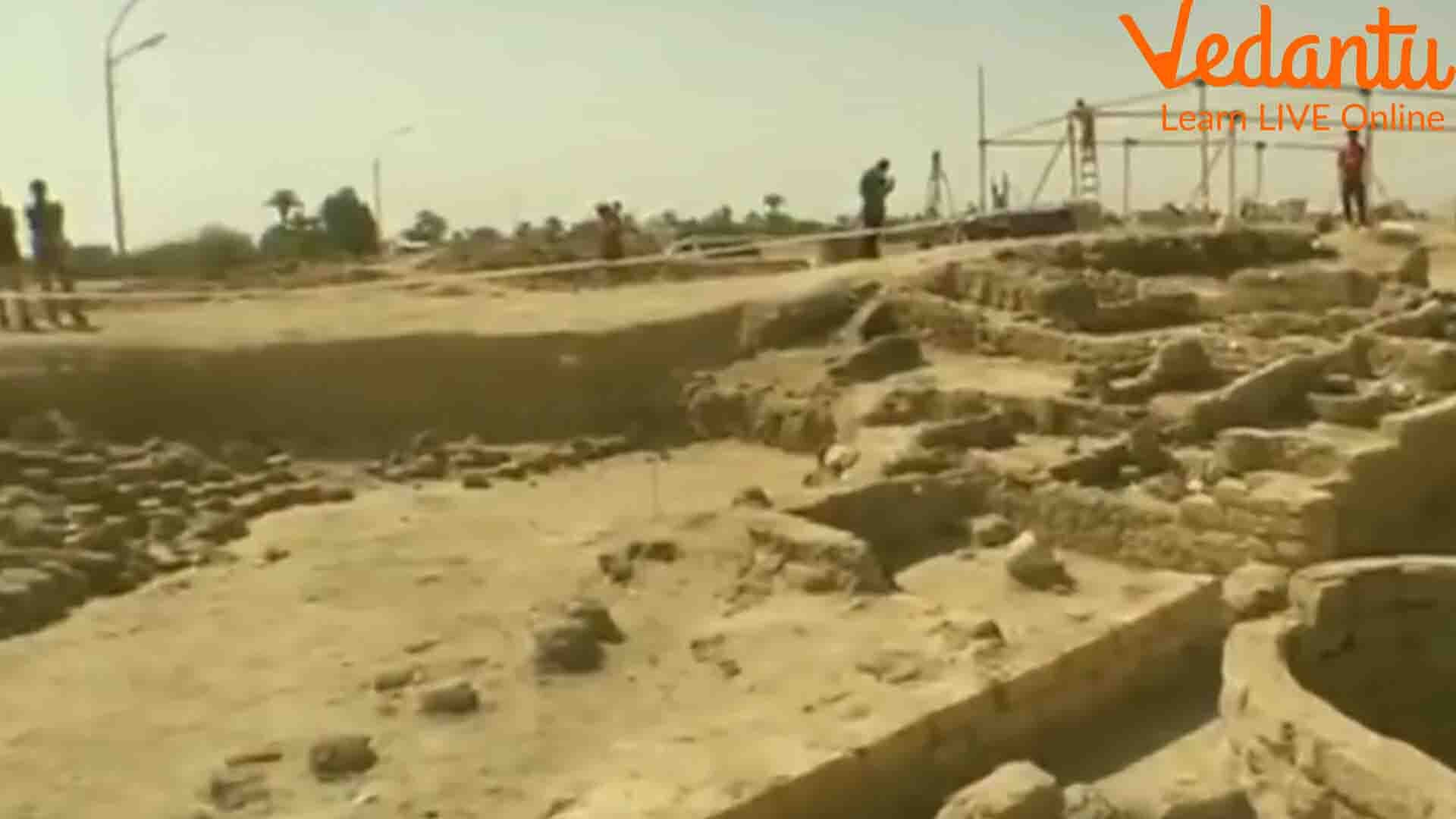 3000-Year-Old Lost City Unearthed in Egypt