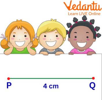 Showing a line segment length of 4 cm